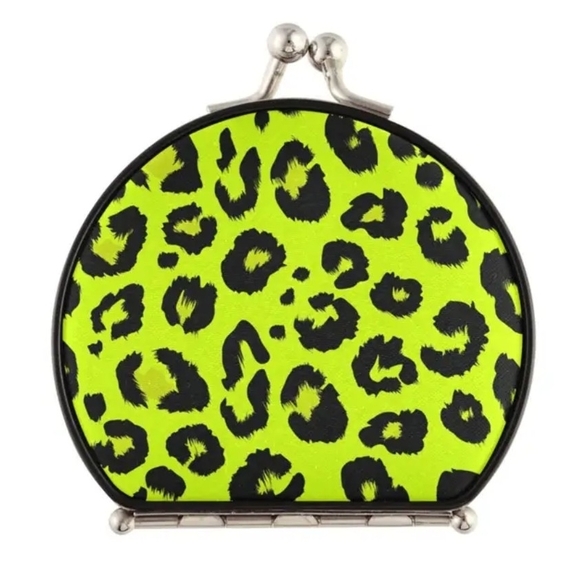 Leopard Print Compact Mirror - Picture 4 of 5